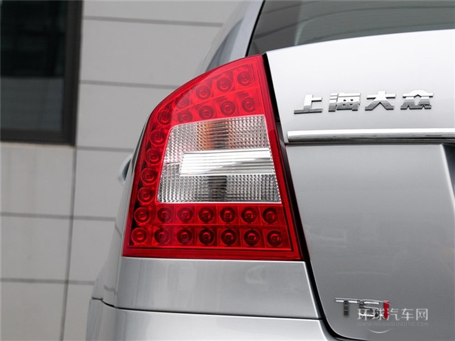 2015款 1.4T 手動逸俊版