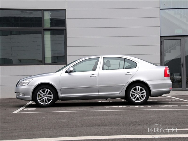 2015款 1.4T 手動逸俊版