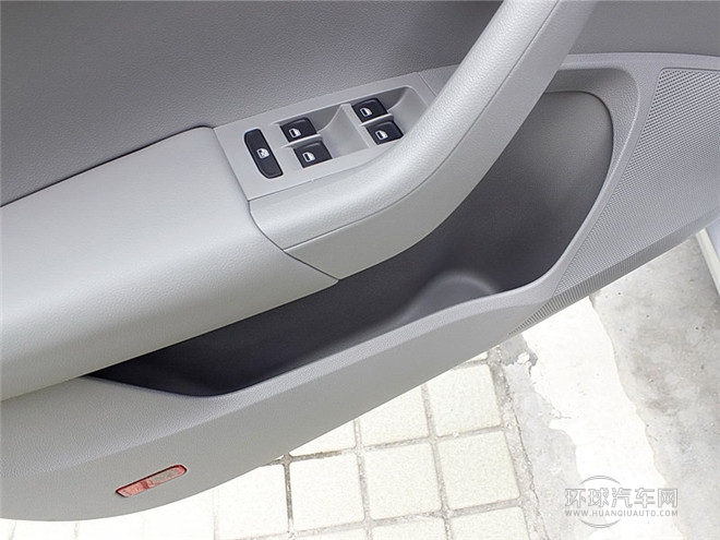 2015款 經(jīng)典款 1.6L 手自一體 逸杰版