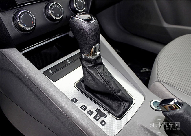 2015款 經(jīng)典款 1.6L 手自一體 逸杰版