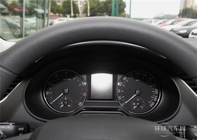 2015款 經(jīng)典款 1.6L 手自一體 逸杰版