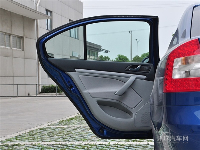 2015款 經典款 1.6L 手自一體 逸致版