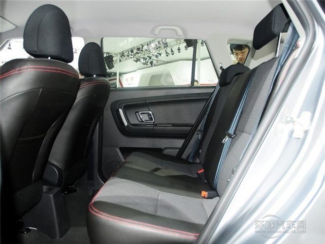 2015款 1.5L 豪華版