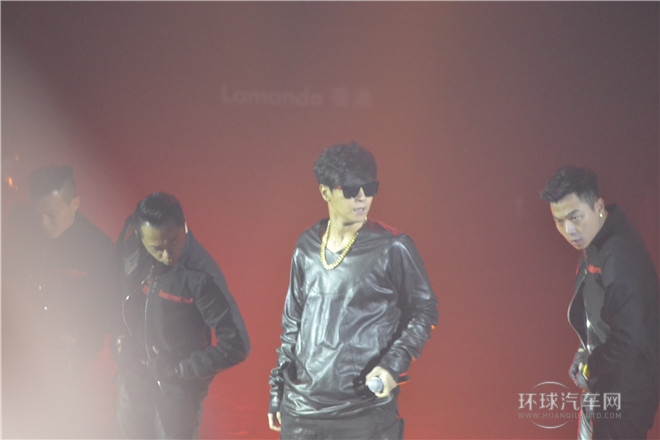 2015款 230TSI 手動(dòng)風(fēng)尚版