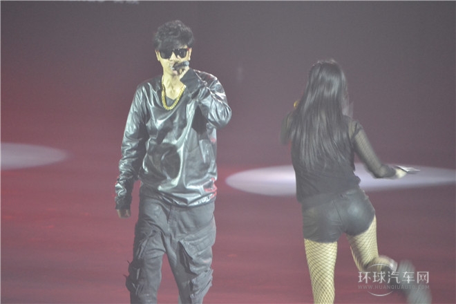 2015款 330TSI DSG豪華版