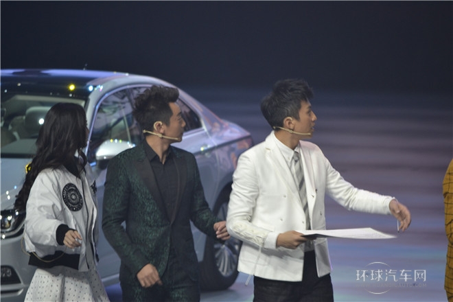 2015款 330TSI DSG豪華版