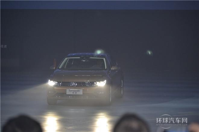 2015款 330TSI DSG豪華版