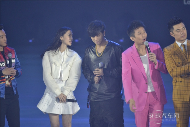 2015款 330TSI DSG舒適版