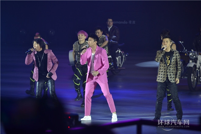 2015款 330TSI DSG舒適版