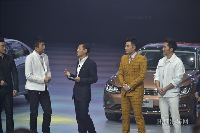 2015款 330TSI DSG舒適版