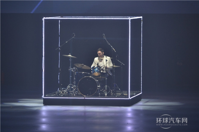 2015款 330TSI DSG舒適版