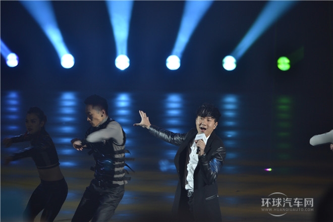 2015款 230TSI DSG風(fēng)尚版