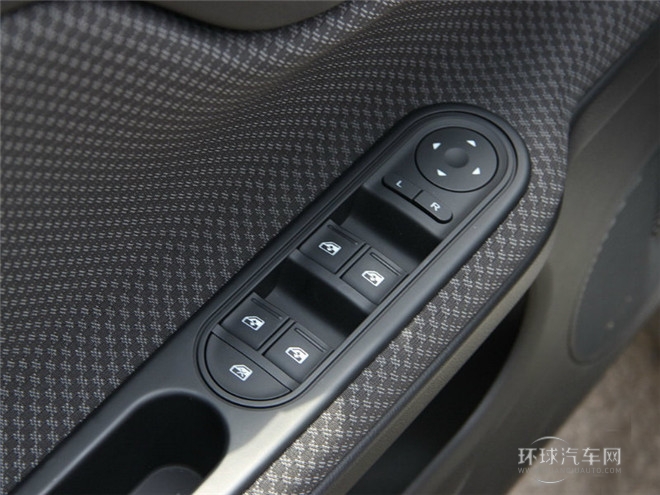 2014款 1.5L 手動超值版