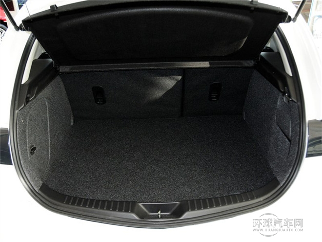 2015款 兩廂 2.0AT運動型