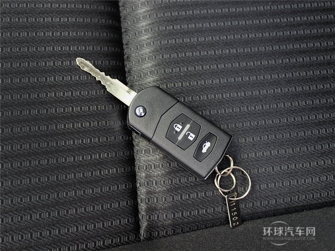 2015款 三廂 1.6MT精英型