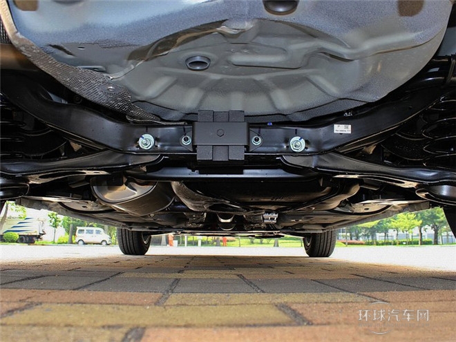 2015款 三廂 1.6MT精英型