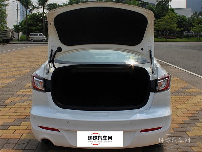 2015款 三廂 1.6MT精英型