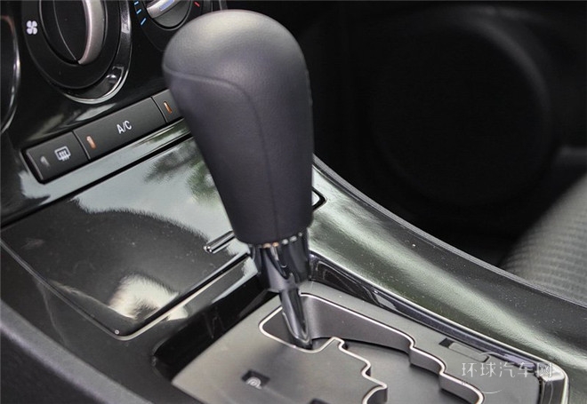 2015款 三廂 1.6MT精英型