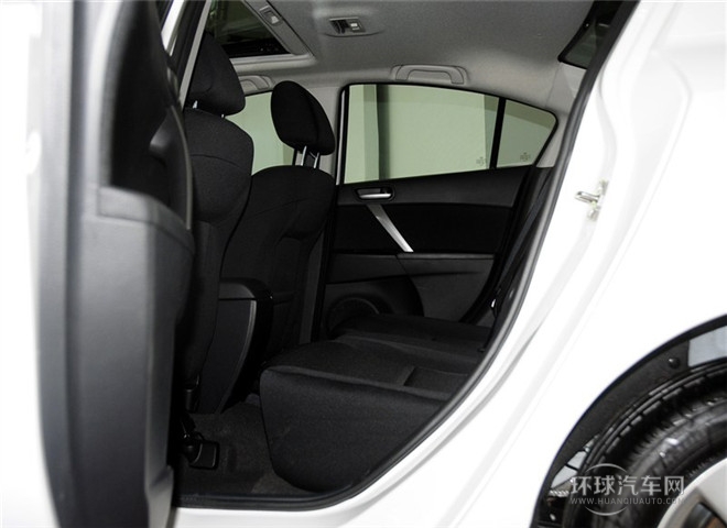 2015款 三廂 2.0AT運動型