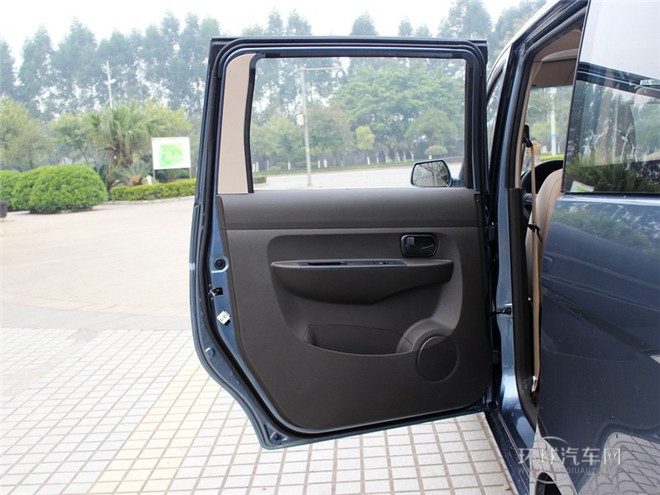 2014款 1.5LS 自動豪華型L2B