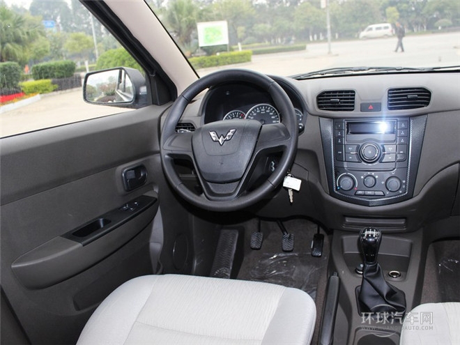 2014款 1.5LS 自動舒適型L2B