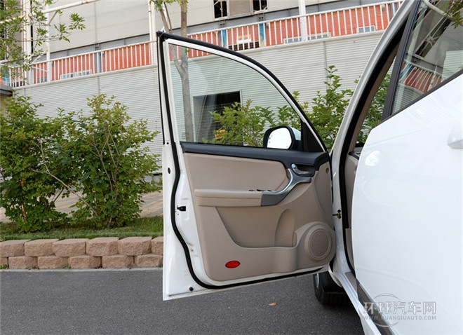 2014款?1.6L 魔力版 手動(dòng)尊尚版