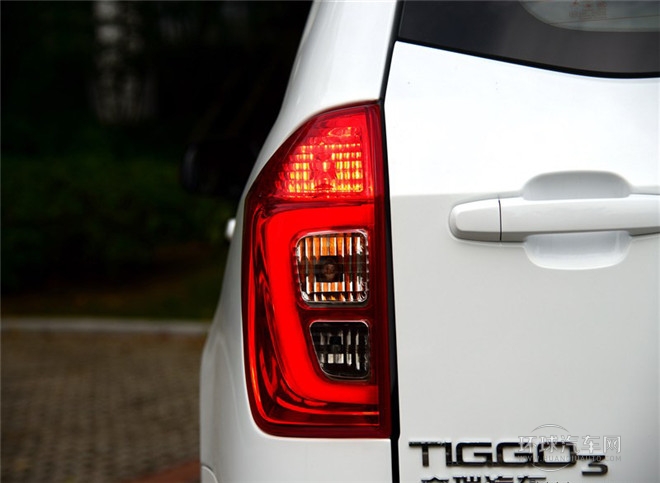 2014款?1.6L 魔力版 CVT風(fēng)尚版