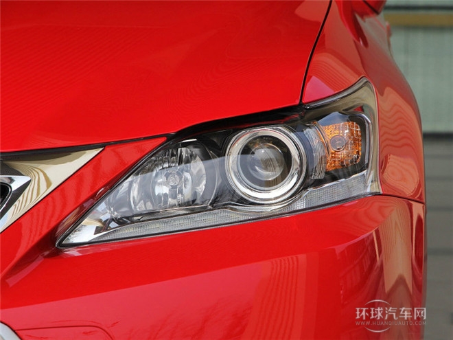 2014款 200h 1.8L 自動 領先版（雙色）