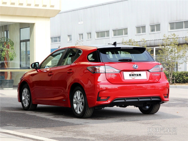 2014款 200h 1.8L 自動(dòng) 領(lǐng)先版（雙色）