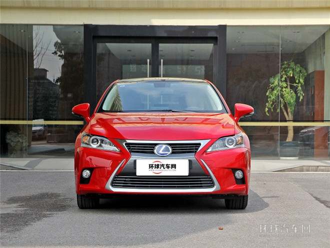 2014款 200h 1.8L 自動 領(lǐng)先版（雙色）