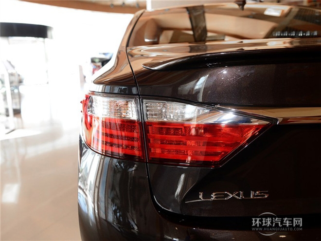 2014款 300h 豪華版