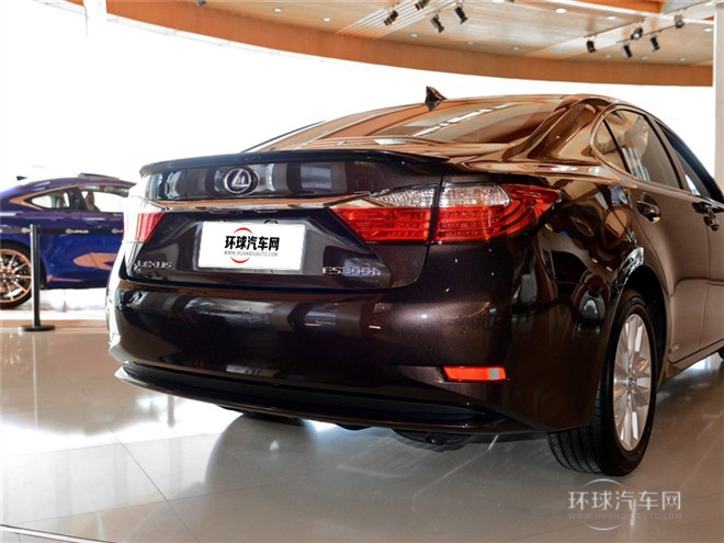 2014款 300h 豪華版