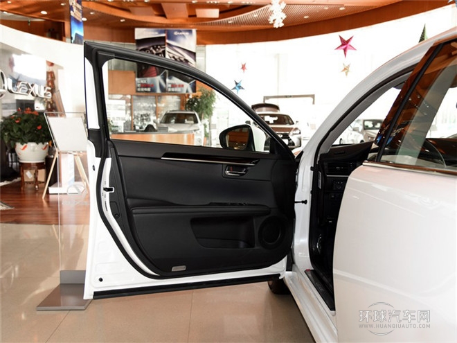 2014款 300h 精英版