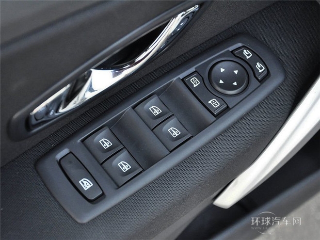 2015款 2.0L 豪華導(dǎo)航版