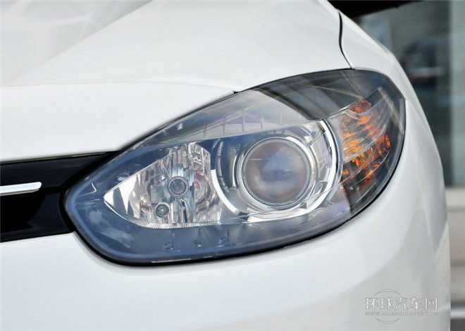 2015款 2.0L 豪華導航版