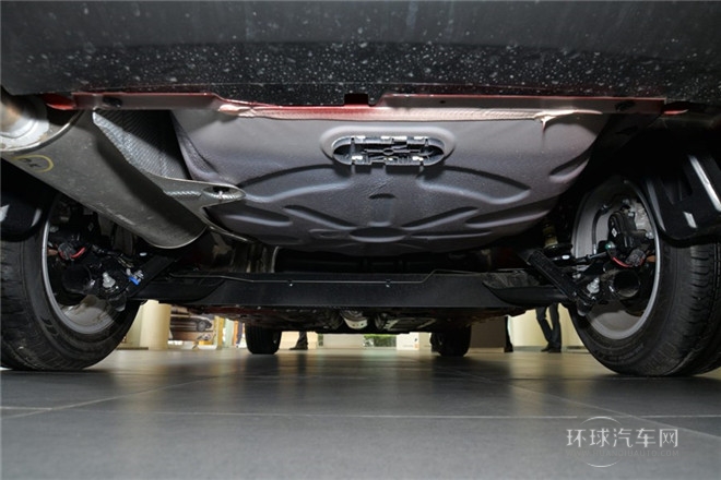 2015款 2.0L 標準版