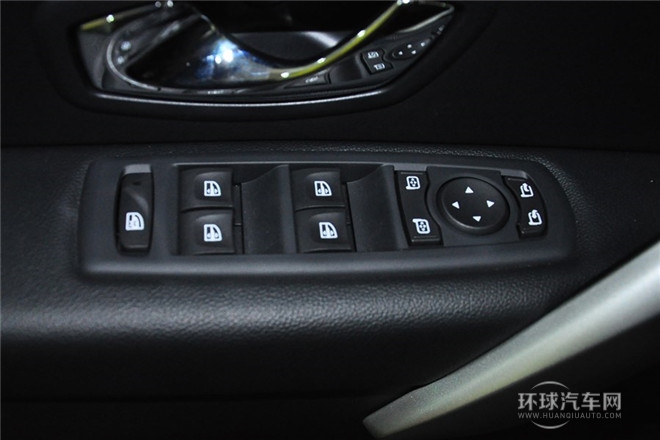 2015款 2.0L 標準版