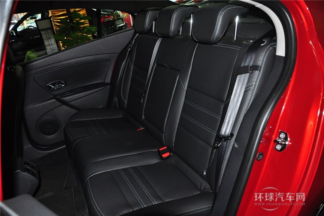 2015款 2.0L 標準版