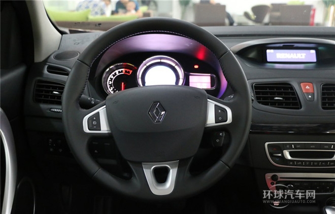 2015款 2.0L 標準版