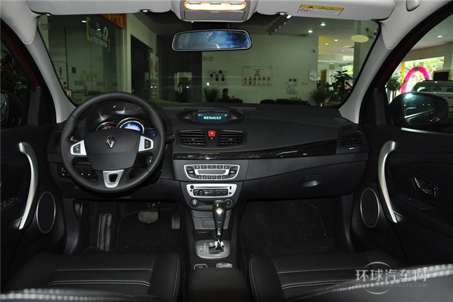 2015款 2.0L 標準版