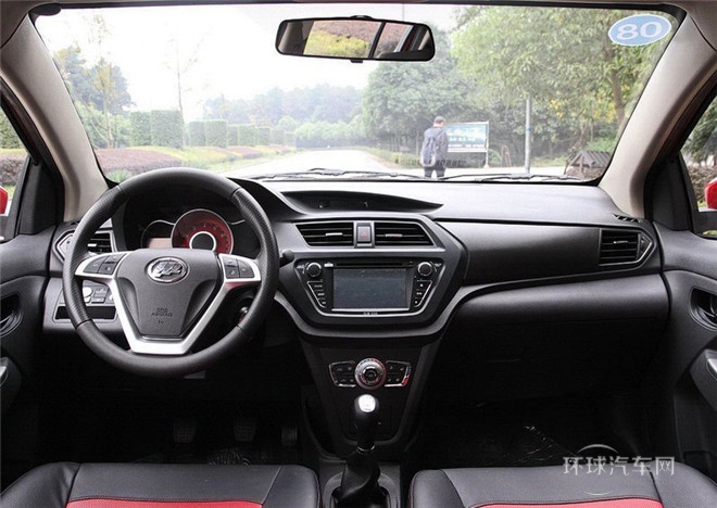 2014款 1.5L 手動精英型