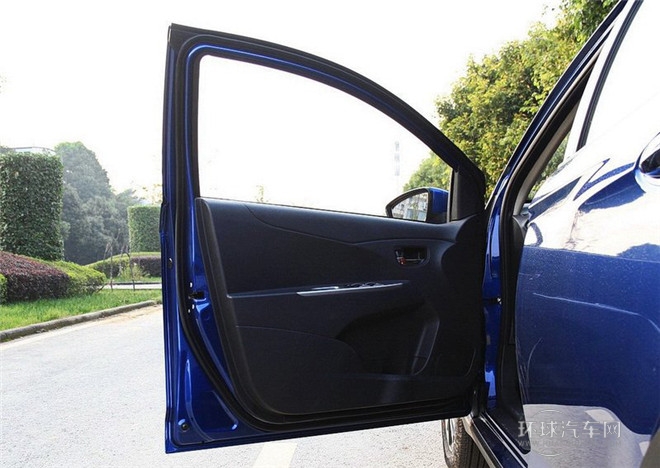 2014款 1.5L 手動尊貴型