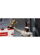 小漢自承“英國驕傲” 萊科寧車飛了人沒事(圖)