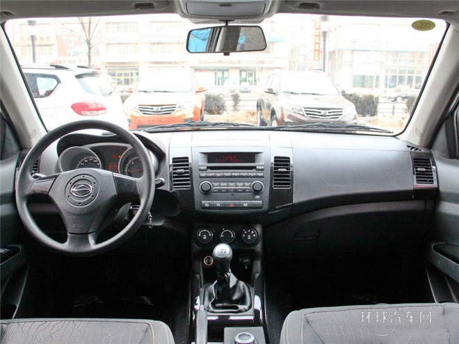 2014款 探索版 2.0T 柴油4X2豪華型