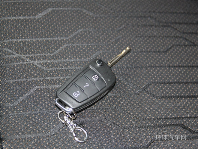 2014款 探索版 2.0T 汽油4x2豪華型