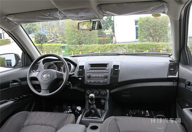 2014款 探索版 2.0T 汽油4x2豪華型