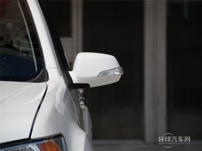 2014款 探索版 2.0T 汽油4x4豪華型