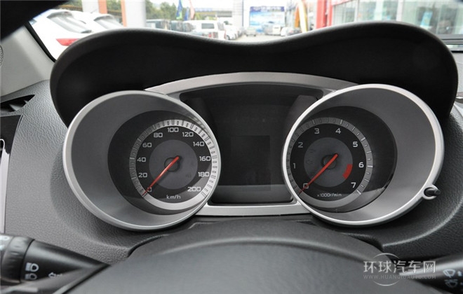 2014款 探索版 2.4L 汽油4X2超豪華型