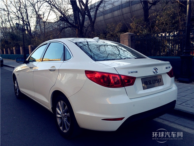 2015款 1.5L 手動舒適超值導航版