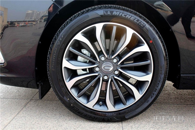 2015款 1.8T 自動舒適型